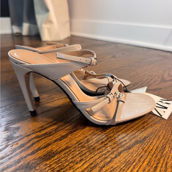 Zara Nude Strappy Sandals - Picture 2 of 3